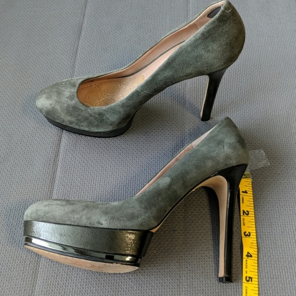 Vince Cumuto Suede Platform Pumps Size 10B - Picture 3 of 7